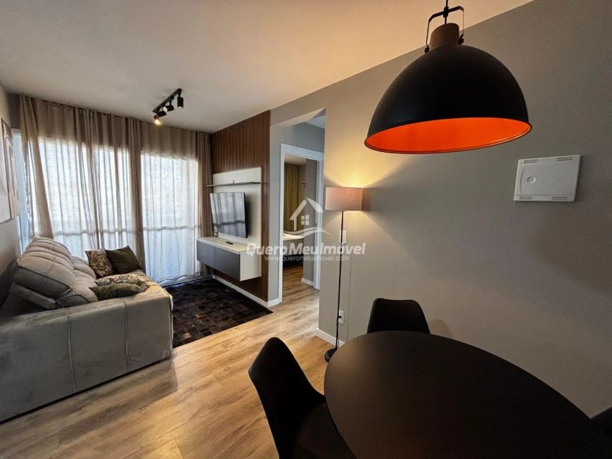 Apartamento mobiliado e decorado no De Lazzer