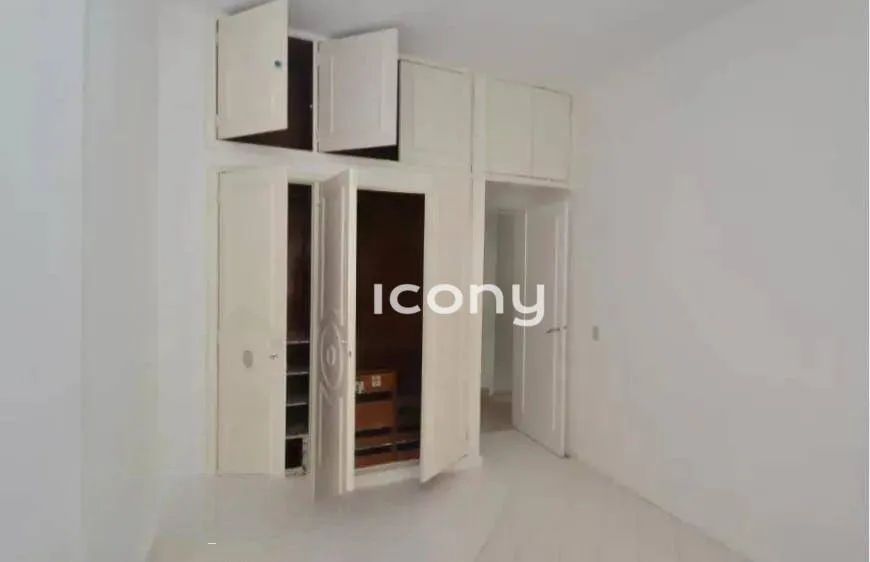 Amplo apartamento em Copacabana