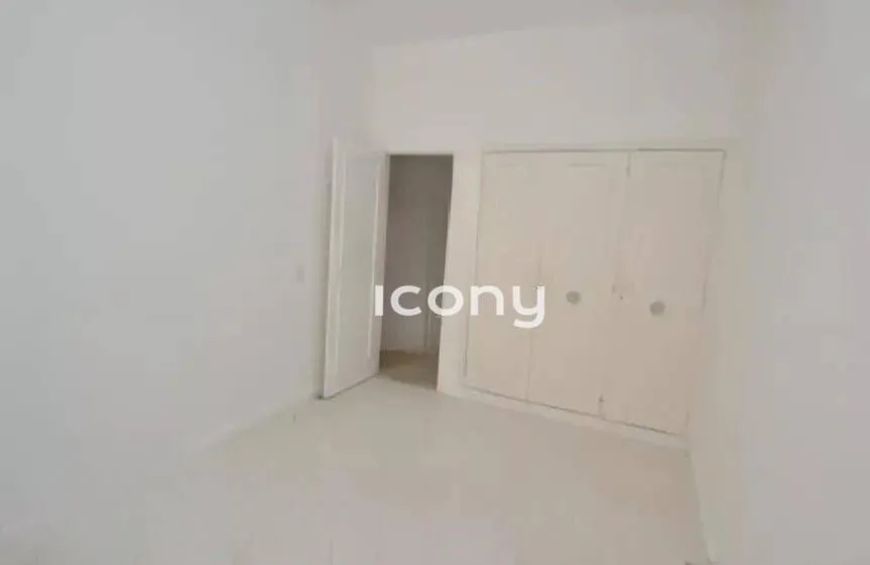 Amplo apartamento em Copacabana