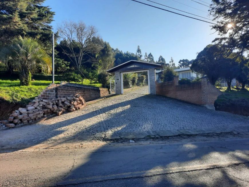Venda de Terreno em Condomínio em Caxias do Sul-RS, bairro Linha 40