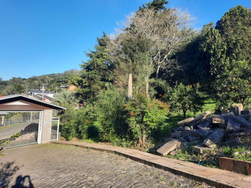 Venda de Terreno em Condomínio em Caxias do Sul-RS, bairro Linha 40