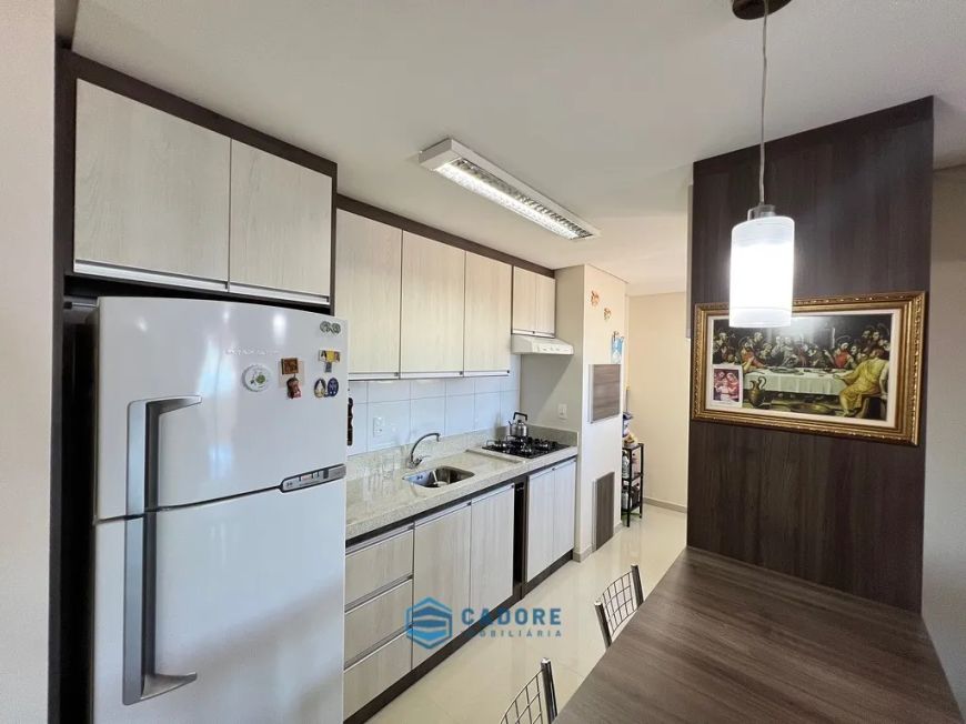 Apartamento dois dormitórios elevador garagem