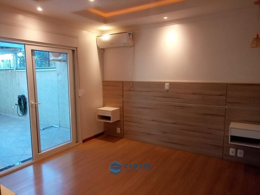 Apartamento com três dormitórios no Pio X