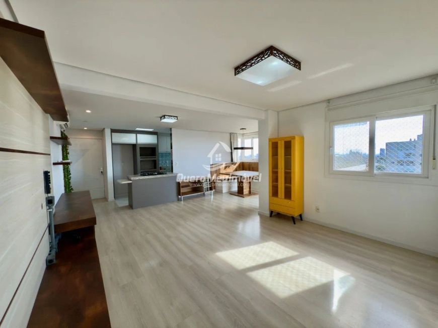 Apartamento semimobiliado no Jardim América