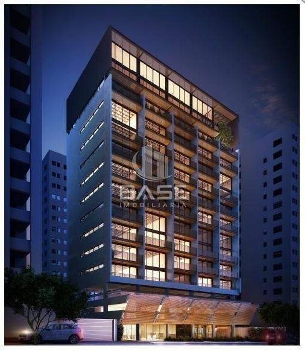 Excelente sala comercial de 62,63 m² privativos, acabamento em deck de madeira nas sacadas e piso in