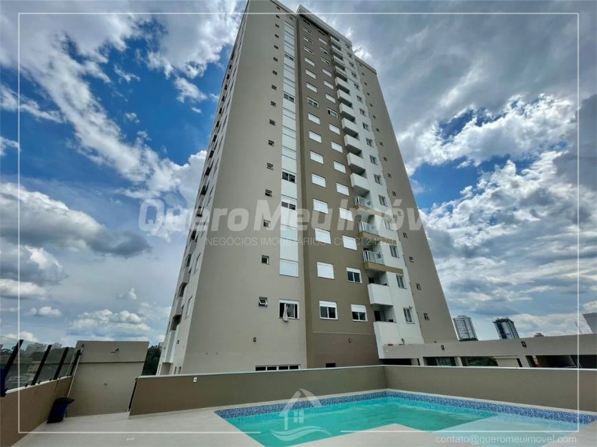 Apartamento à venda no Panazzolo.