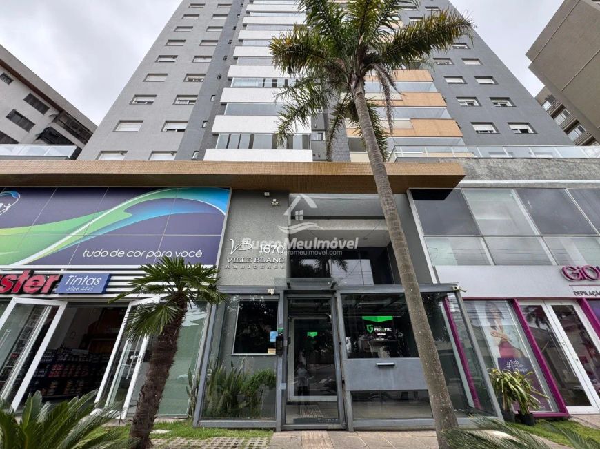 Apartamento com 3 dormitórios mobiliado
