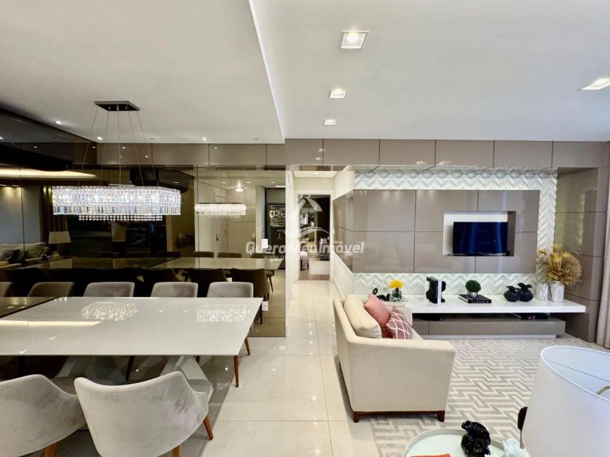 Apartamento com 3 dormitórios mobiliado