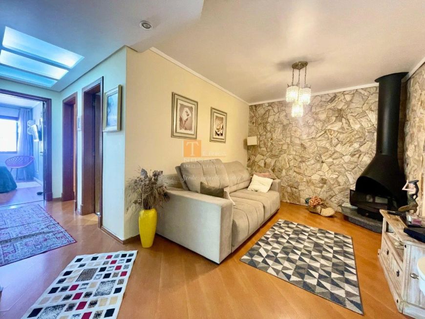 Apartamento semimobiliado à venda no bairro Panazzolo em Caxias do Sul - RS