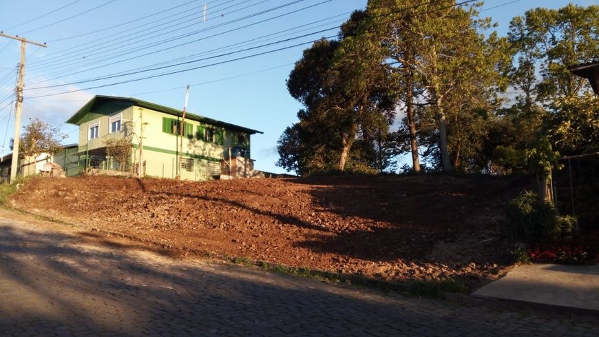 Venda de terreno em Caxias do Sul, bairro Kayser