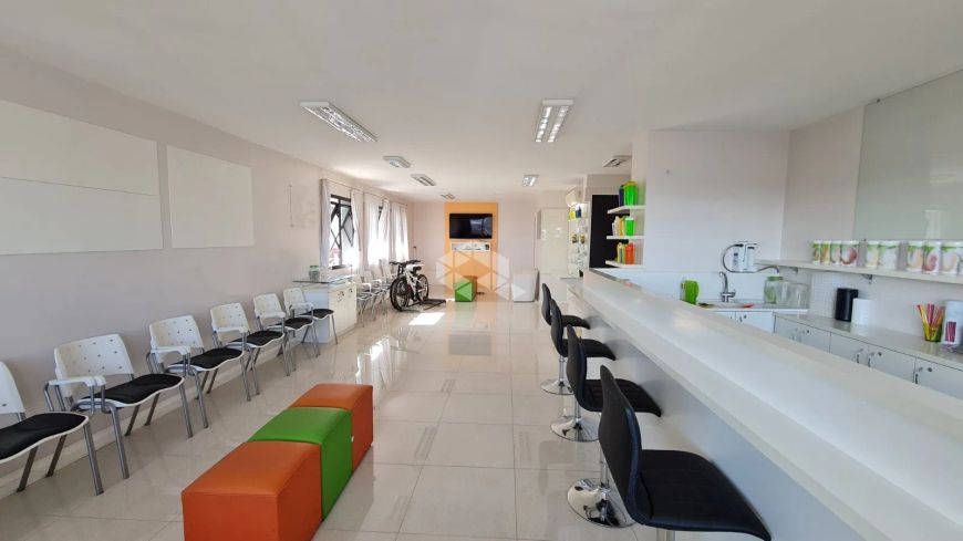 Sala comercial 79,6m² no Pio X 1 vaga de gareagem