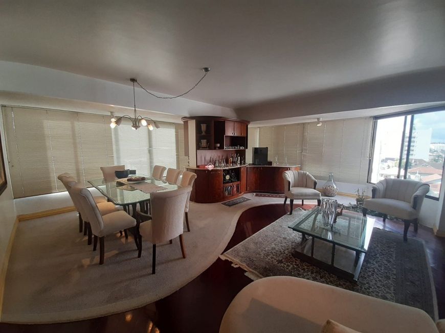 Apartamento no bairro Exposição