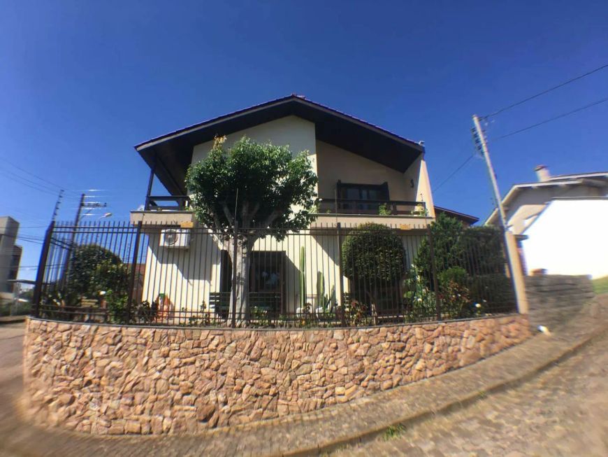 Casa em Rua Manoel Portilho Mendonça - Panazzolo - Caxias do Sul/RS