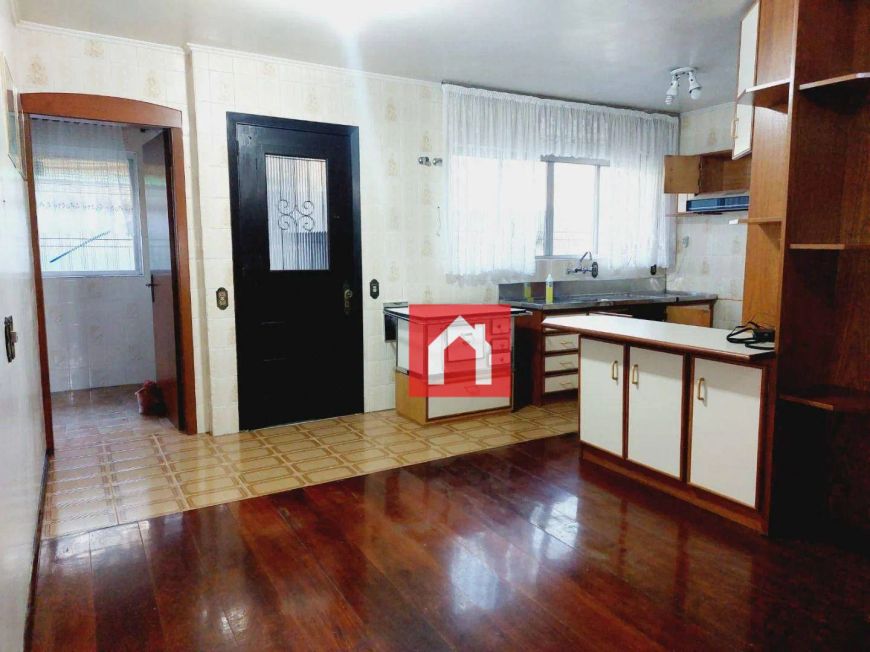 Casa com 3 dormitórios à venda, 249 m² por R$ 850.000,00 - Floresta - Caxias do Sul/RS