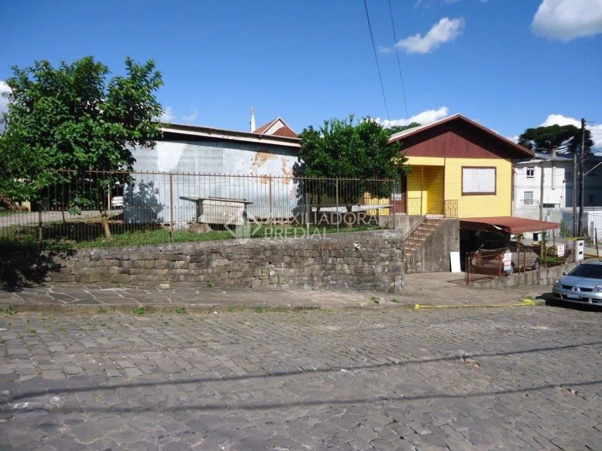 Amplo terreno para construção residencial ou comercial