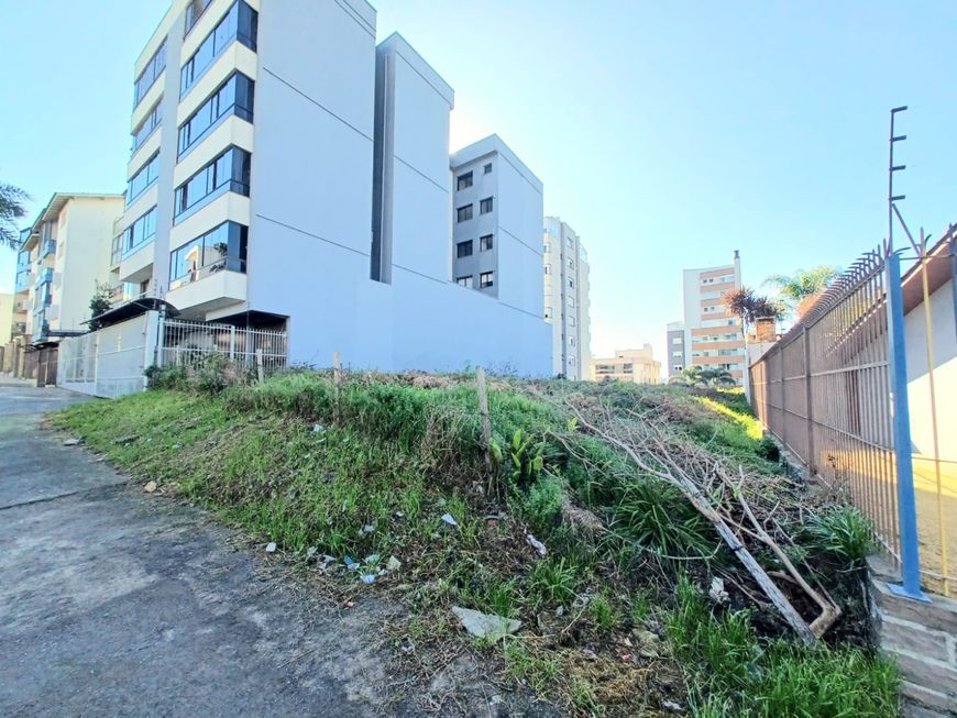 Venda de Terreno em Caxias do Sul-RS, bairro Sanvitto
