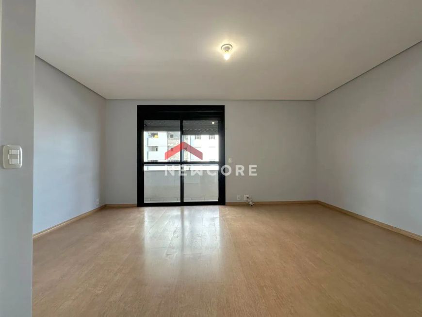 Apartamento em Avenida Therezinha Pauletti Sanvitto - Sanvitto - Caxias do Sul/RS