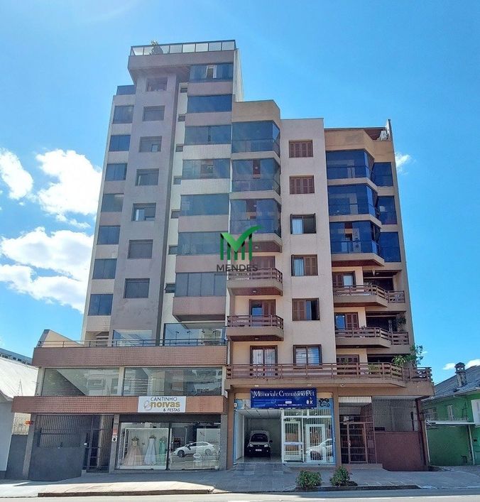 Cobertura com terraço semi mobiliada no centro!