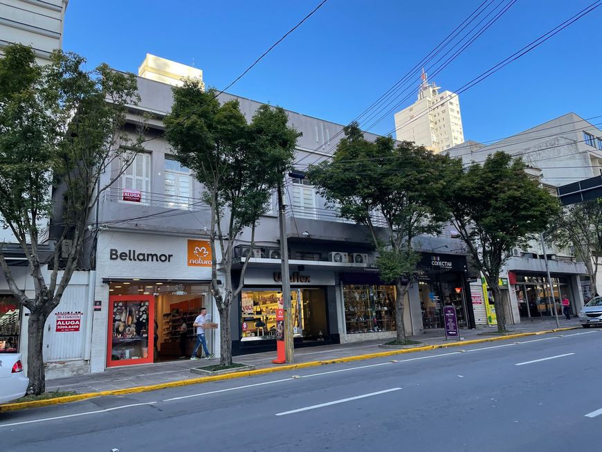 BENTOALVES aluga sobreloja c/ 400m2, supercentral, à 50mts. da Av. Júlio - Caxias do Sul - RS