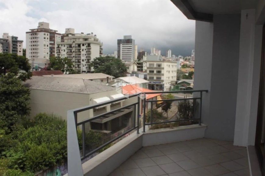 Apartamento 3 dormitórios