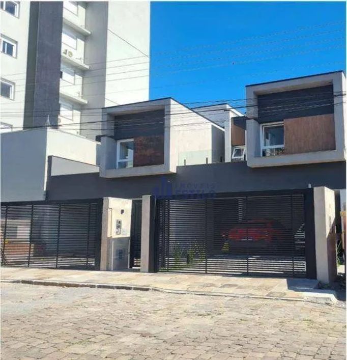 Sobrado com 3 dormitórios à venda, 160 m² por R$ 880.000,00 - Sagrada Família - Caxias do Sul/RS