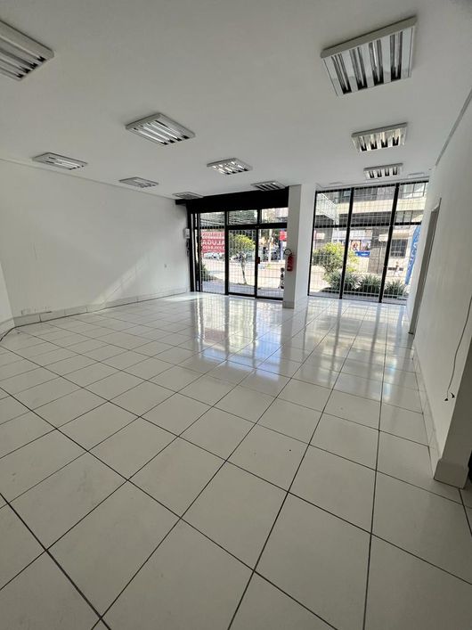 BENTOALVES.com.br aluga loja supercentral, c/ 123m2 - Centro - Caxias do Sul - RS