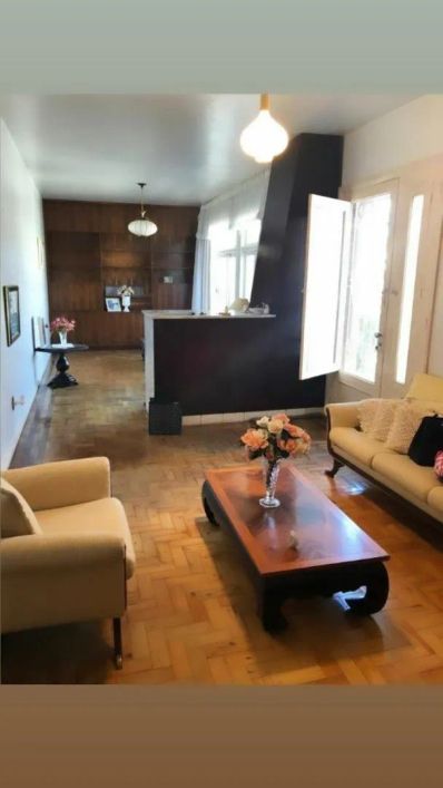 Casa em Rua Ambrósio Leonardelli - Cinqüentenário - Caxias do Sul/RS