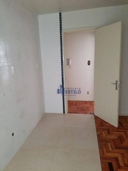 Apartamento Garden com 3 dormitórios à venda, 98 m² por R$ 301.000,00 - Centro - Caxias do Sul/RS