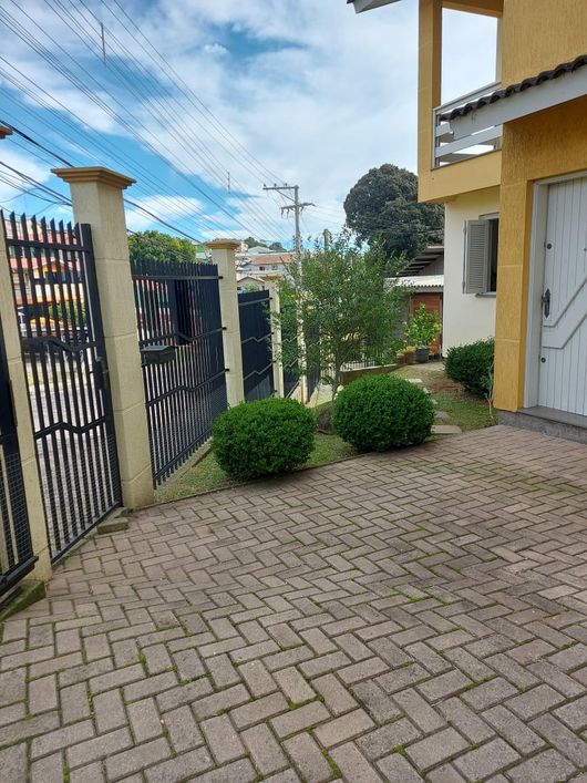 Venda de Casa em Caxias do Sul-RS, bairro Santa Fé