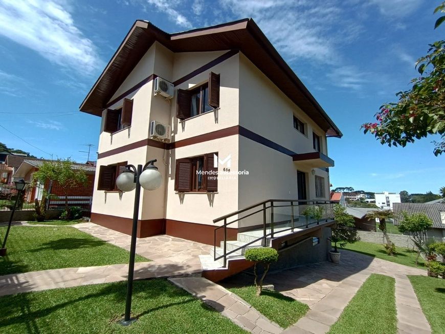 Ótima Casa no Petrópolis