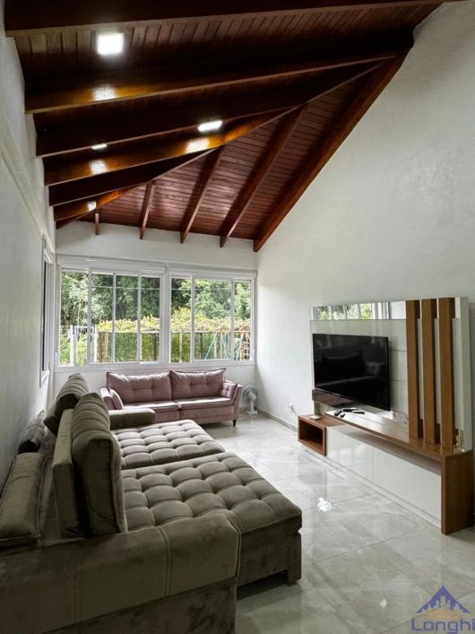 CASA/MINI CHÁCARA