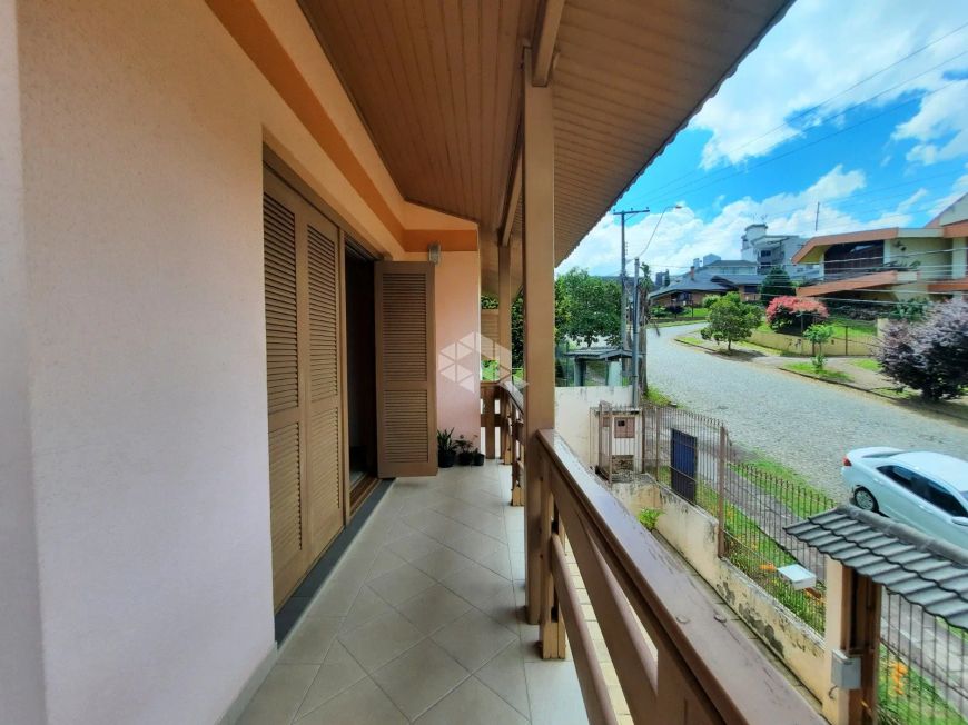 Belíssima casa no Colina Sorriso com opção de outros empreendimentos