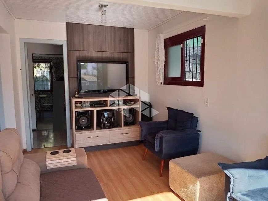 Casa de Alvenaria com 02 Dormitório, próximo a lagoa no Bairro Desvio Rizzo