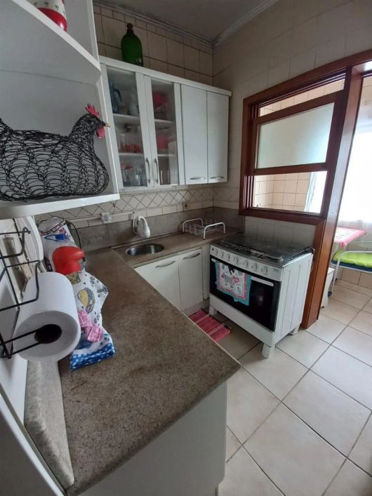 Excelente Cobertura Duplex semimobiliada no Bairro Exposição!! Com 03 dormitórios (sendo 01 suíte),
