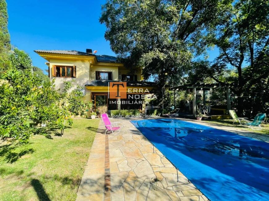 Casa 04 dormitórios, Bairro Galopólis em Caxias do Sul-RS