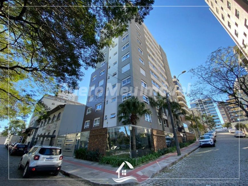 Apartamento com 3 suítes no Exposição