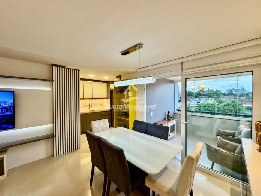 Apartamento 3 dormitórios no Panazzolo