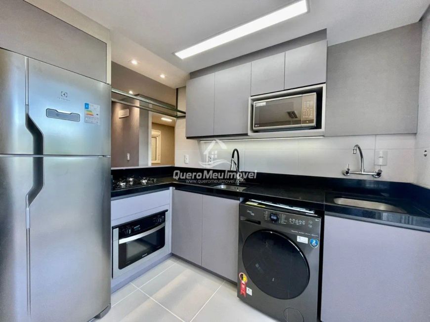 Apartamento MOBILIADO à venda no Desvio Rizzo