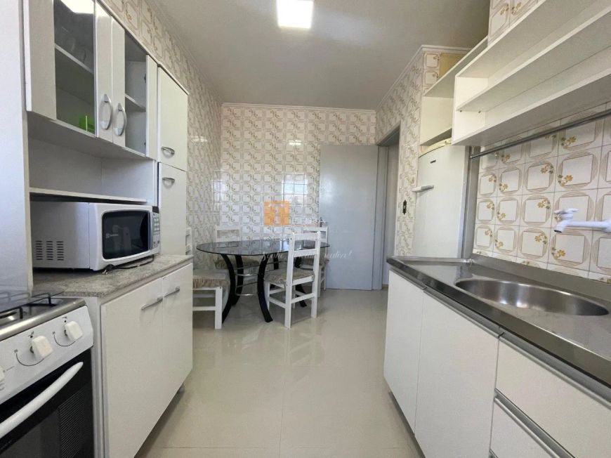 Apartamento à venda no centro em Caxias do Sul - RS.
