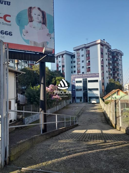 Prédio Comercial para Aluguel em Caxias do Sul