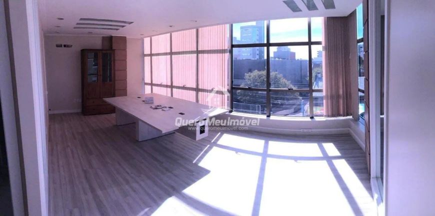 Sala mobiliada no bairro São Pelegrino