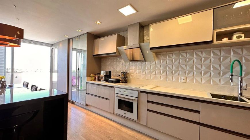 Excelente apartamento mobiliado e decorado à venda no bairro Rio Branco. Com 03 dormitórios (sendo 0