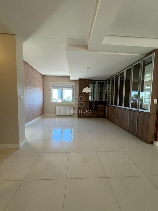 Linda cobertura com amplo espaço gourmet e terraço
