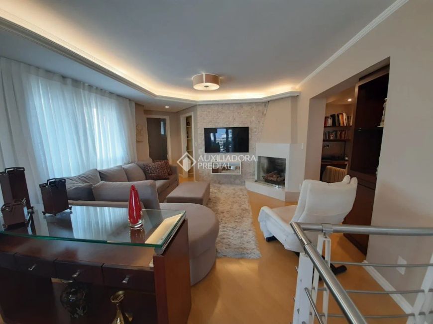 Apartamento no bairro São Pelegrino
