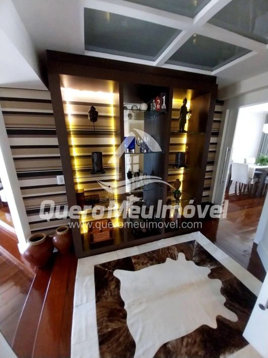 Apartamento com 3 dormitórios no Exposição