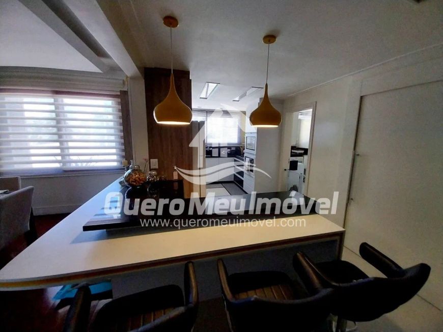 Apartamento com 3 dormitórios no Exposição