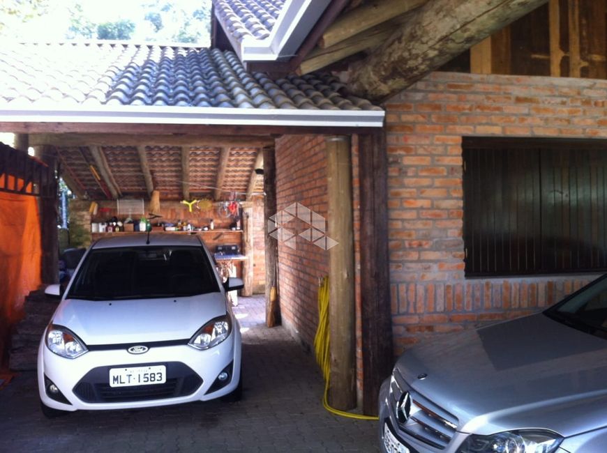 Casa em condomínio em Monte Bérico com 1.008,33 m2 de ára.