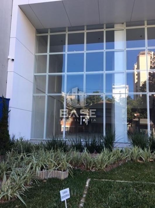 Localizada em um dos bairros mais tradicionais de Caxias do Sul, a sala comercial no bairro São Pele