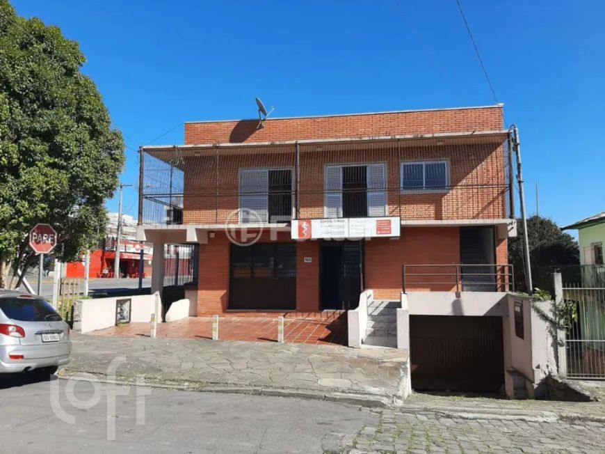 Casa à venda Rua Bortolo Triches, Salgado Filho - Caxias do Sul