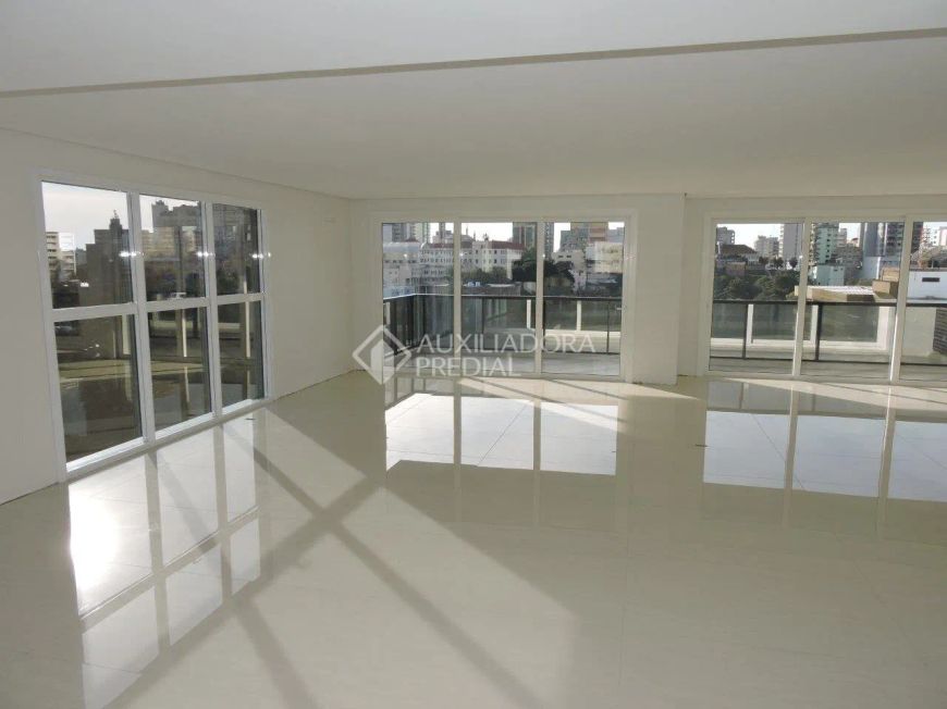 APARTAMENTO ALTO PADRÃO COM LOCALIZAÇÃO PRIVILEGIADA EM FRENTE AO PARQUE DOS MACAQUINHOS.